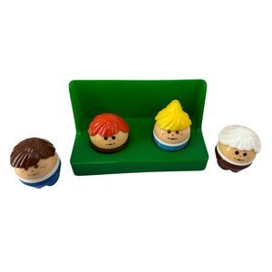 Little Tikes Dollhouse Toddle Tots Figures Set of 4 and chair vintage people